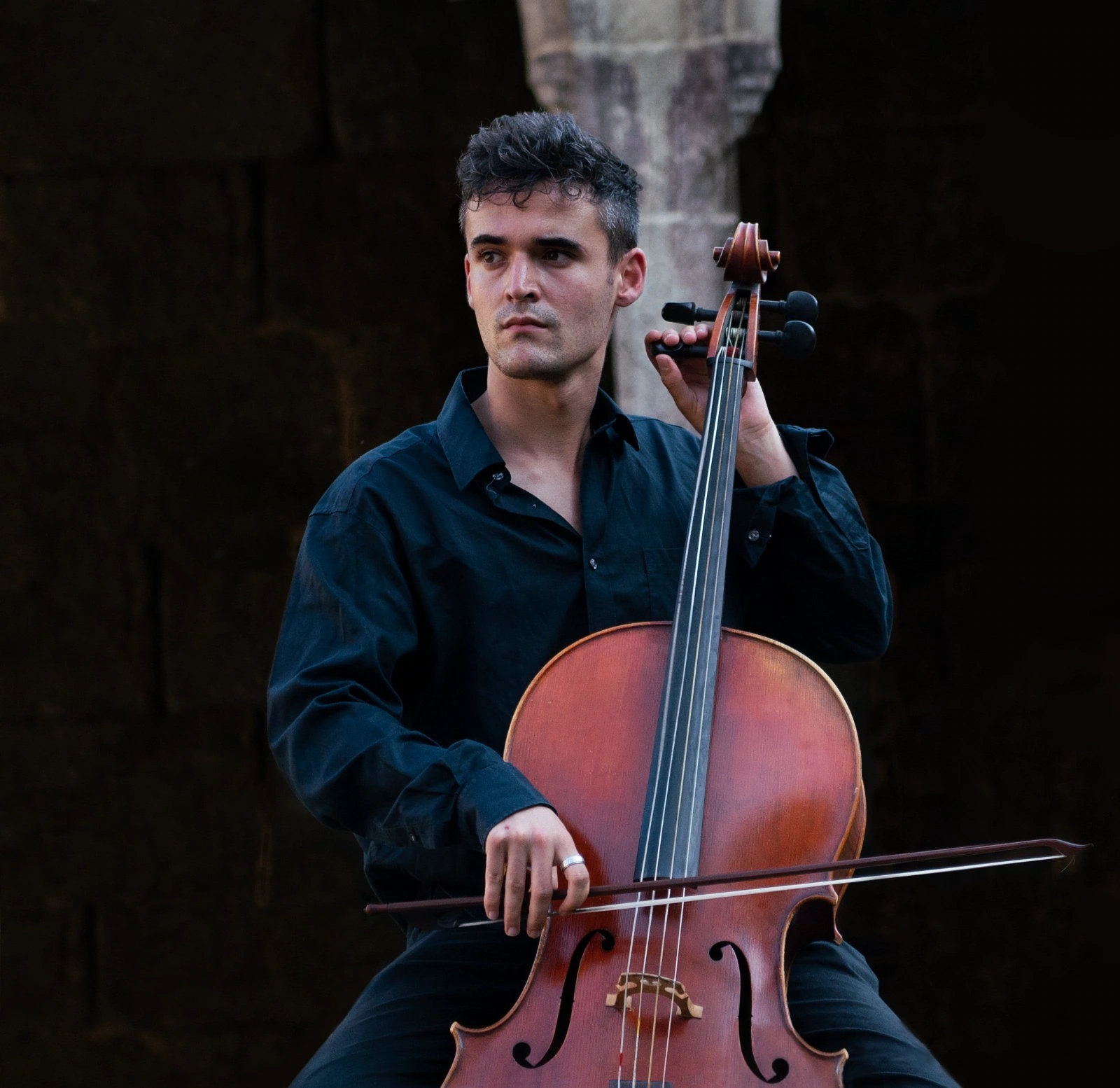 Santi Lowe / Santiago Lowe